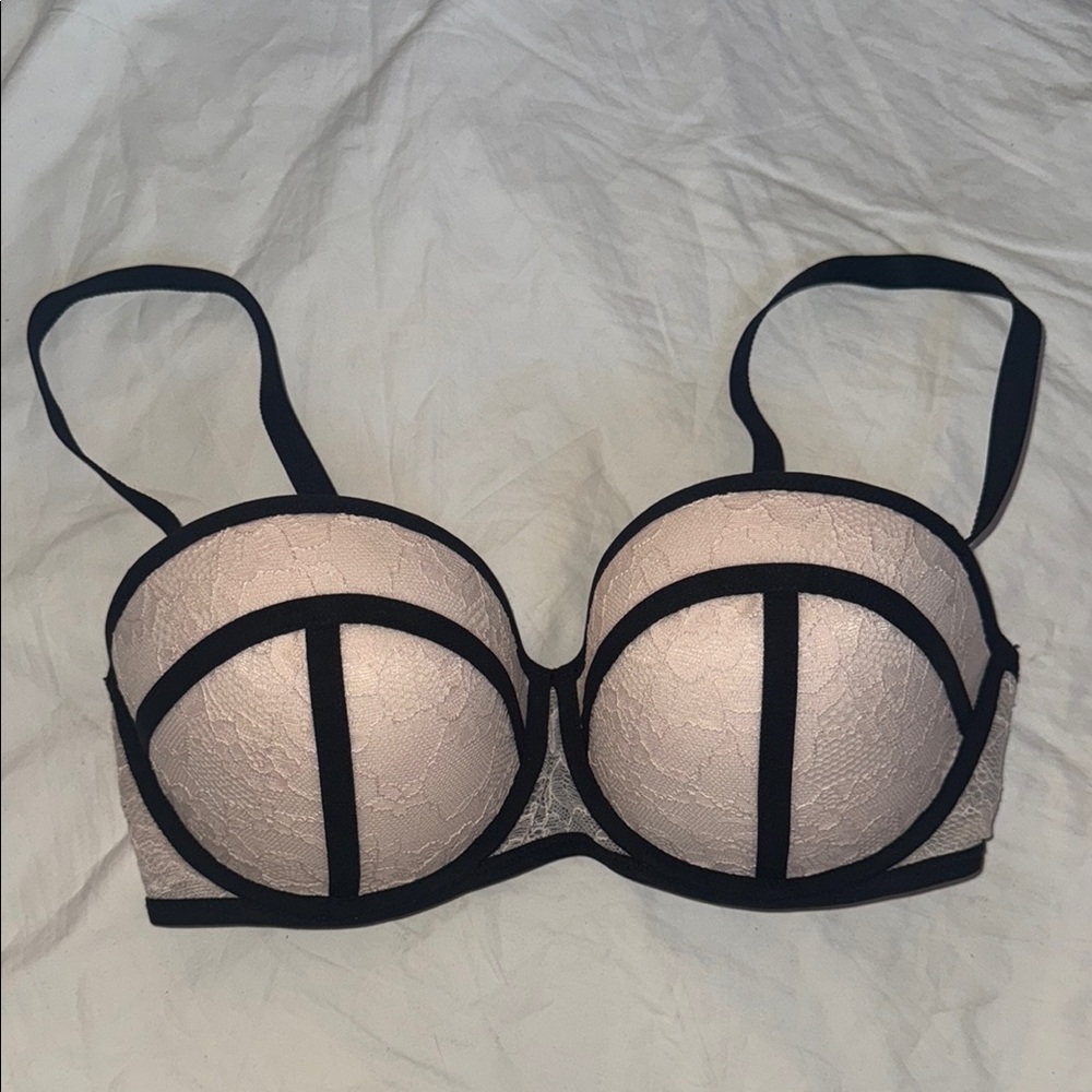 H&M Black and Cream Lace Bra (NWOT)